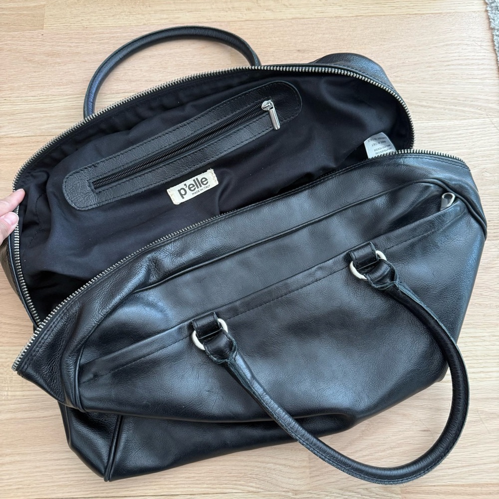 P’Elle 100% calf Leather bag